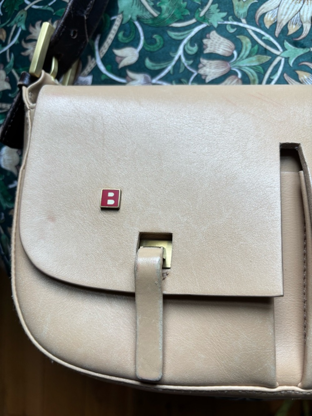 Make Me An Offer! 😊 GUC - Vintage Bally Mini Shoulder Bag - Picture 9 of 16